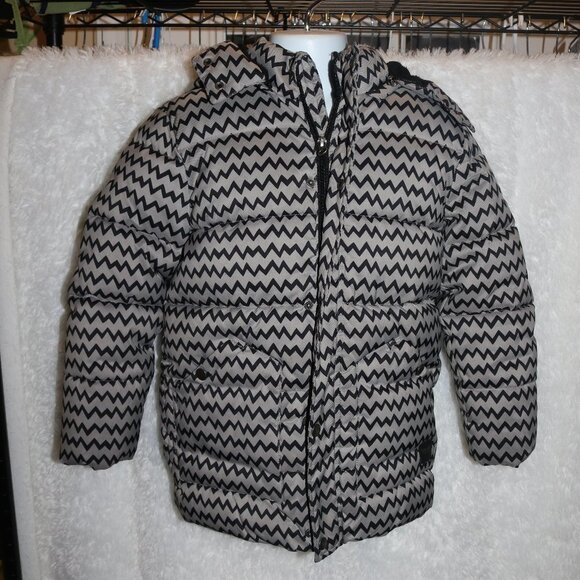 ToTo Heros kids puffer jacket 130 or size medium - Picture 1 of 16